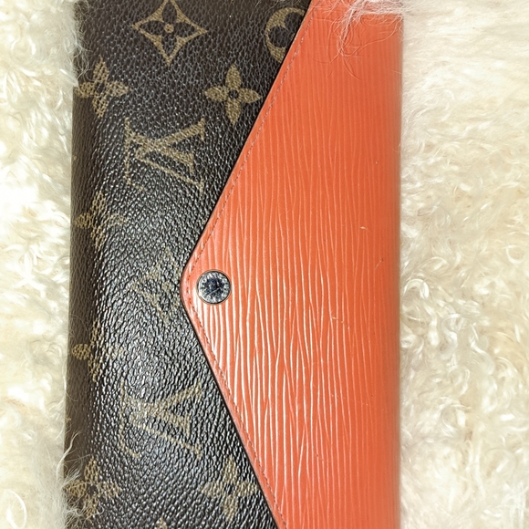 LV Marie Wallet - Picture 2 of 11